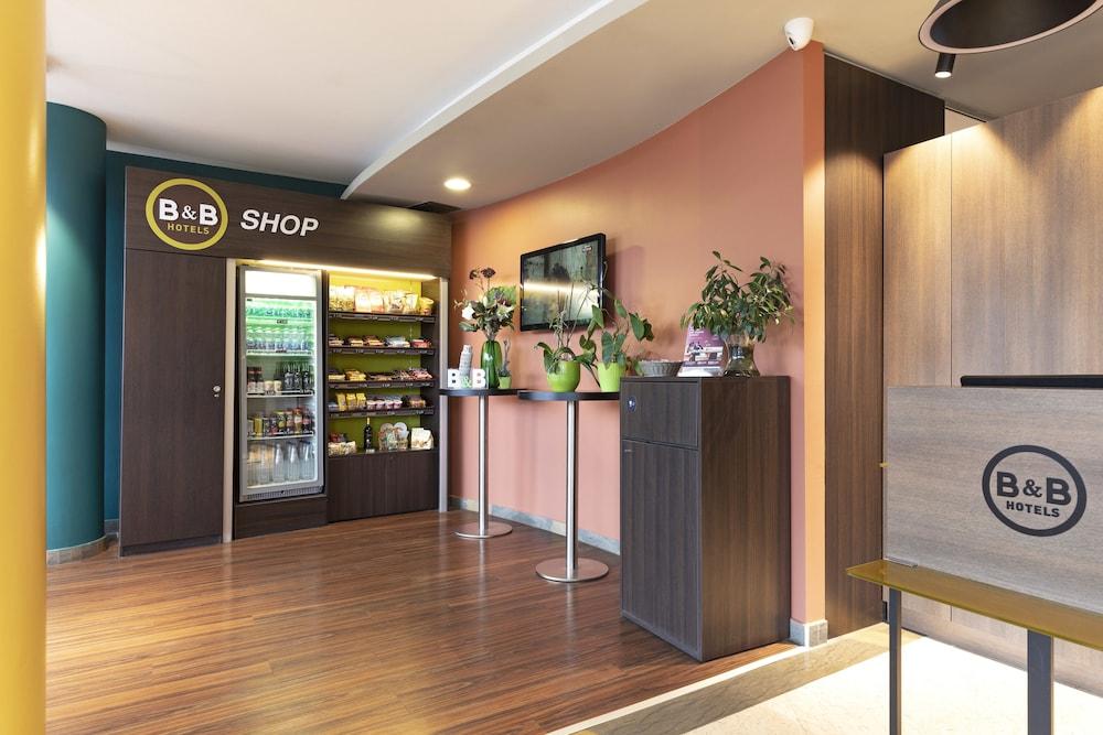 B&B Hotel Pisa Airport Bagian luar foto