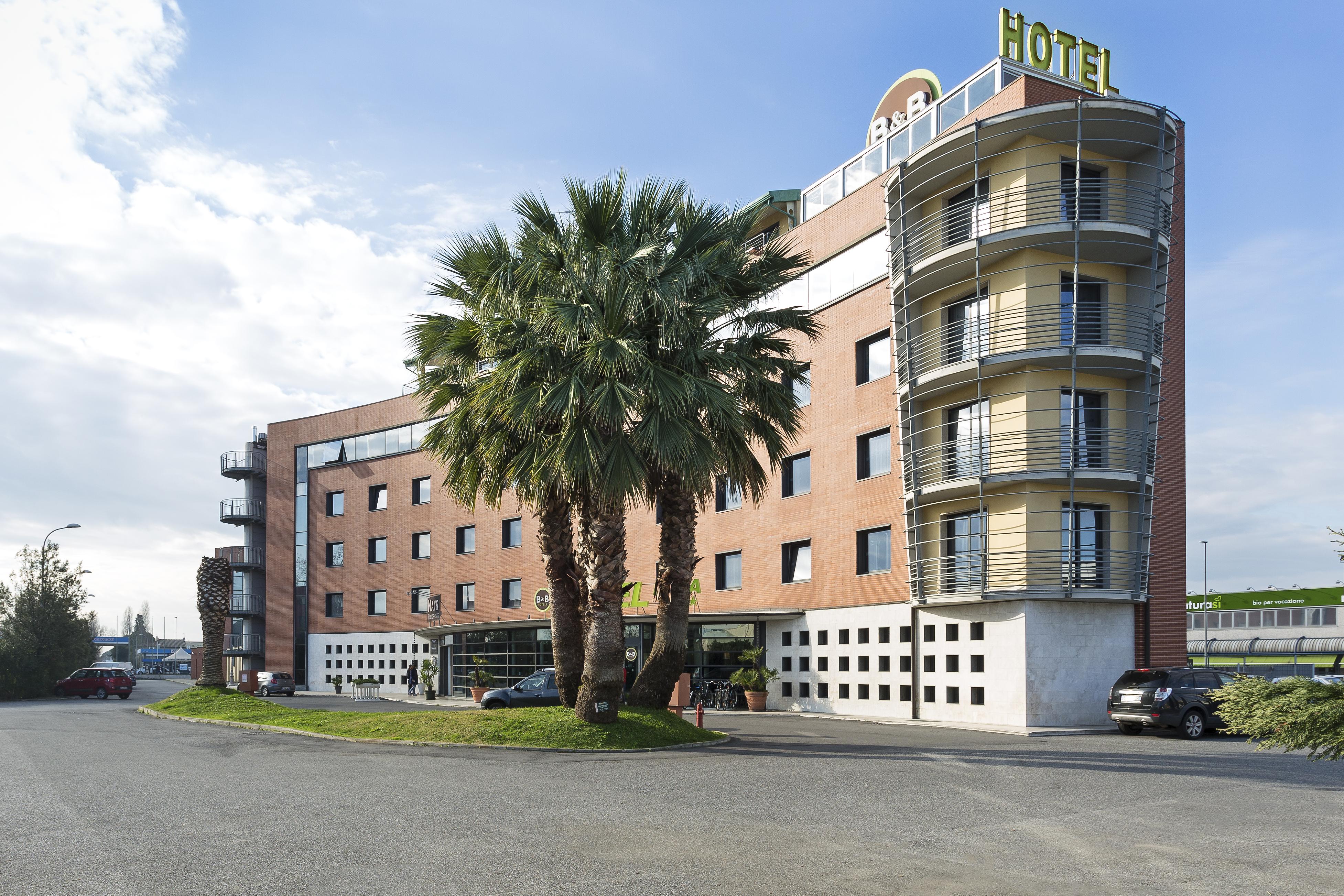 B&B Hotel Pisa Airport Bagian luar foto