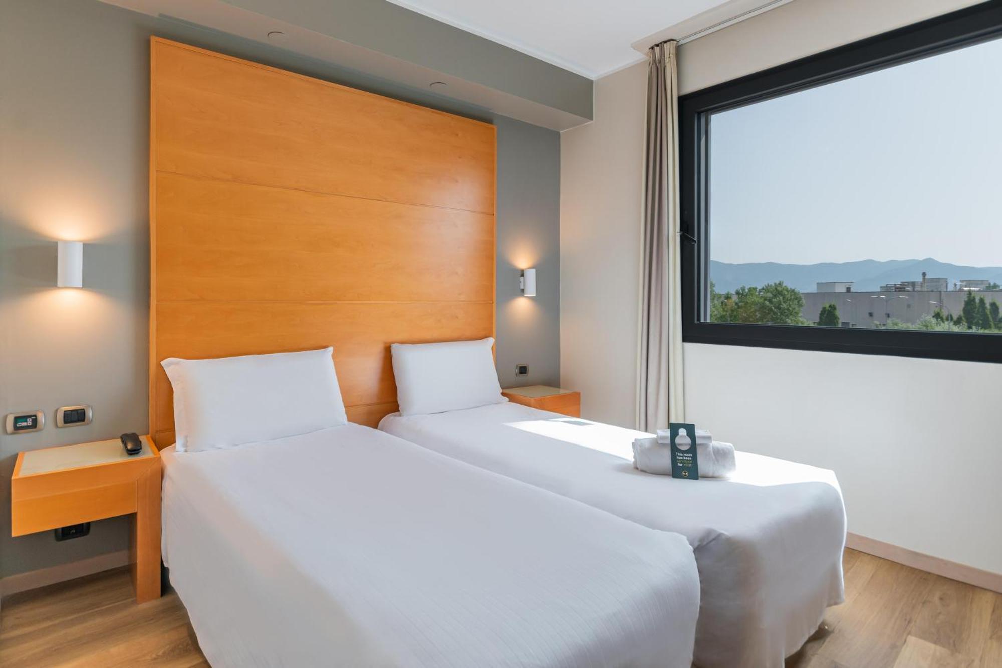 B&B Hotel Pisa Airport Bagian luar foto