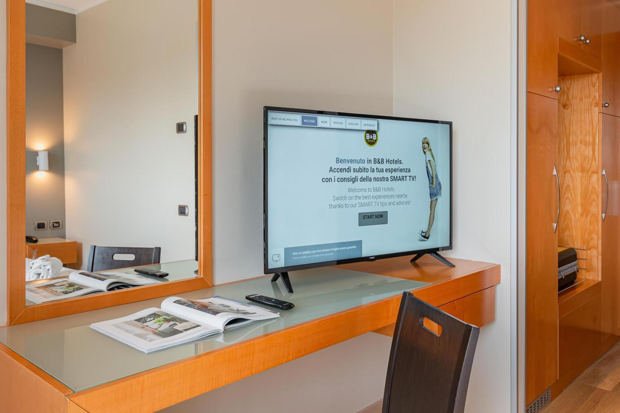 B&B Hotel Pisa Airport Bagian luar foto