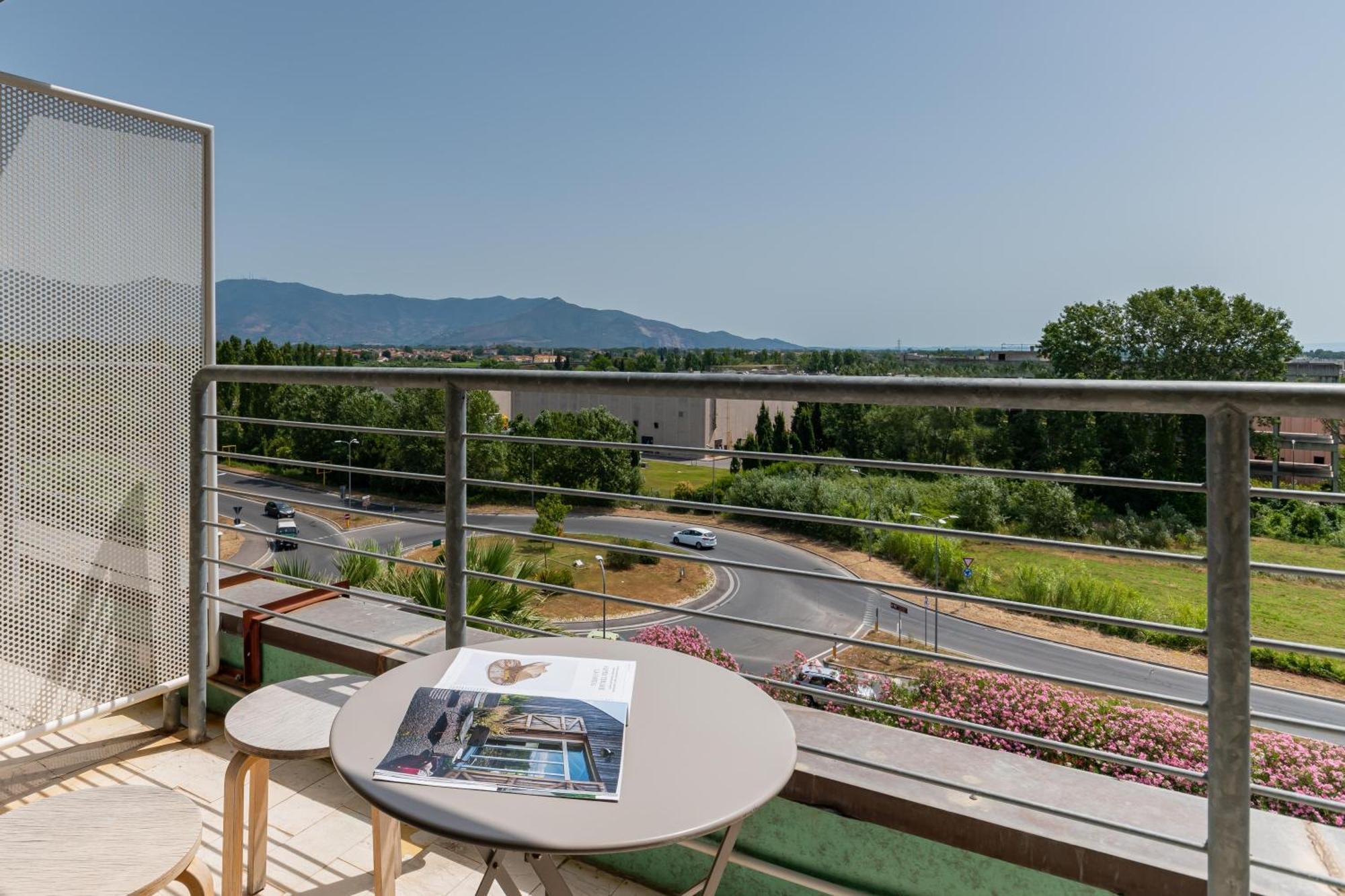 B&B Hotel Pisa Airport Bagian luar foto